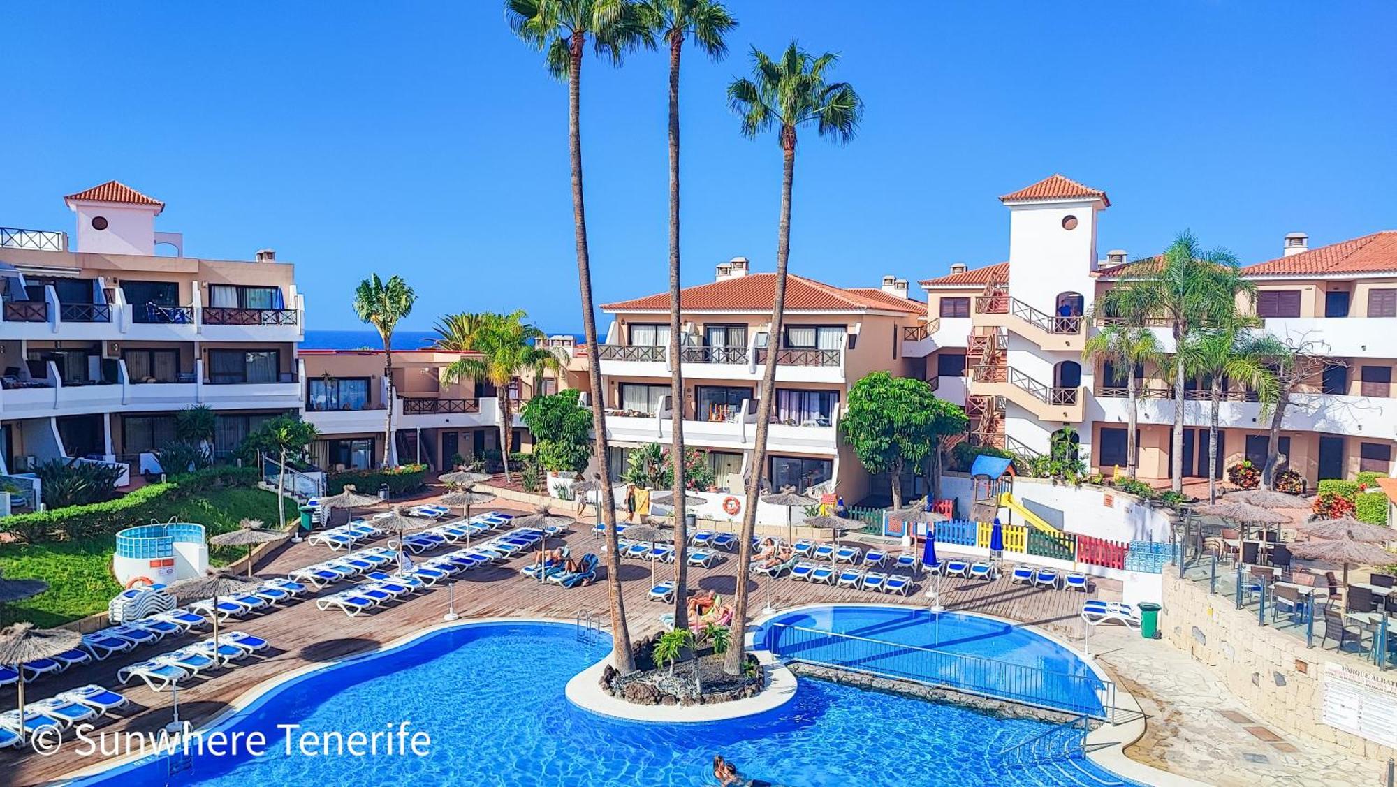 Spacious Apartment With Private Garden In Tenerife South サンミゲル・デ・アボナ エクステリア 写真